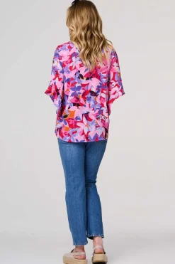 Floral Curve Hem 2/3 Sleeve Top