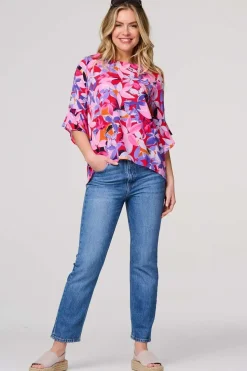 Floral Curve Hem 2/3 Sleeve Top
