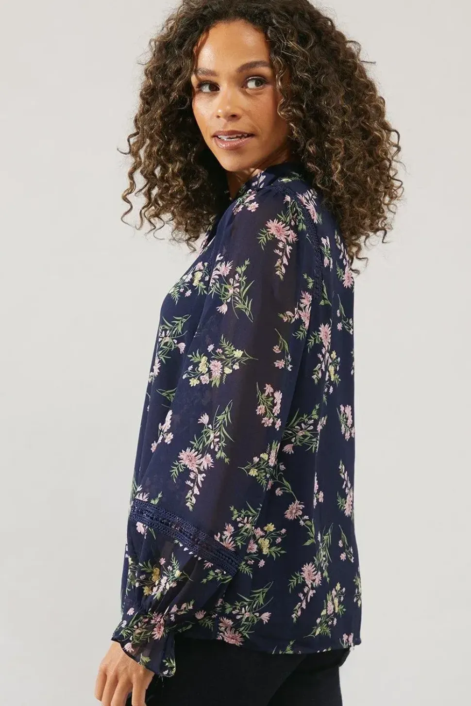 Floral Lace Trim Blouse