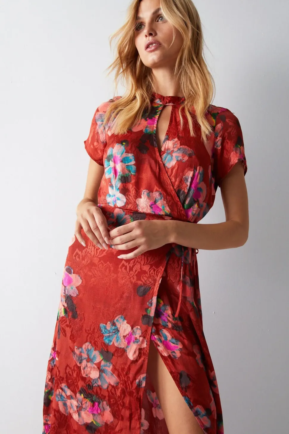 Floral Printed Viscose Jacquard Keyhole Midi Dress