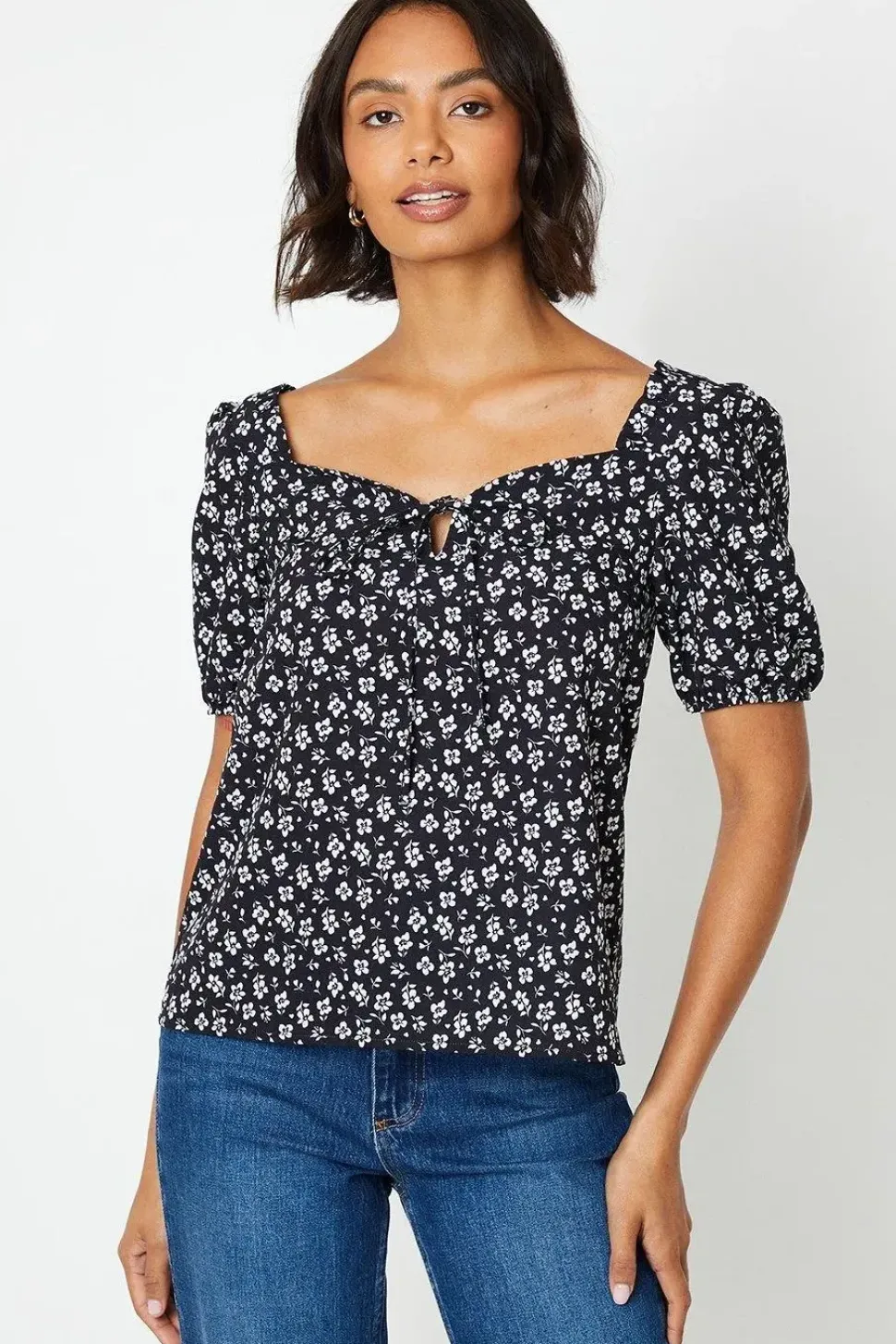 Floral Print Sweetheart Tie Front Blouse