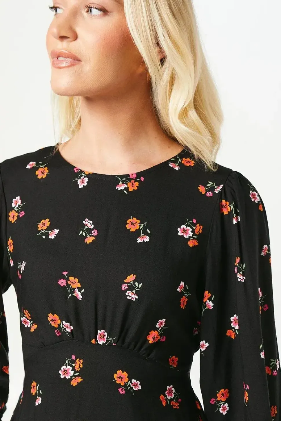 Floral Shirred Cuff ¾ Sleeve Midi Dress