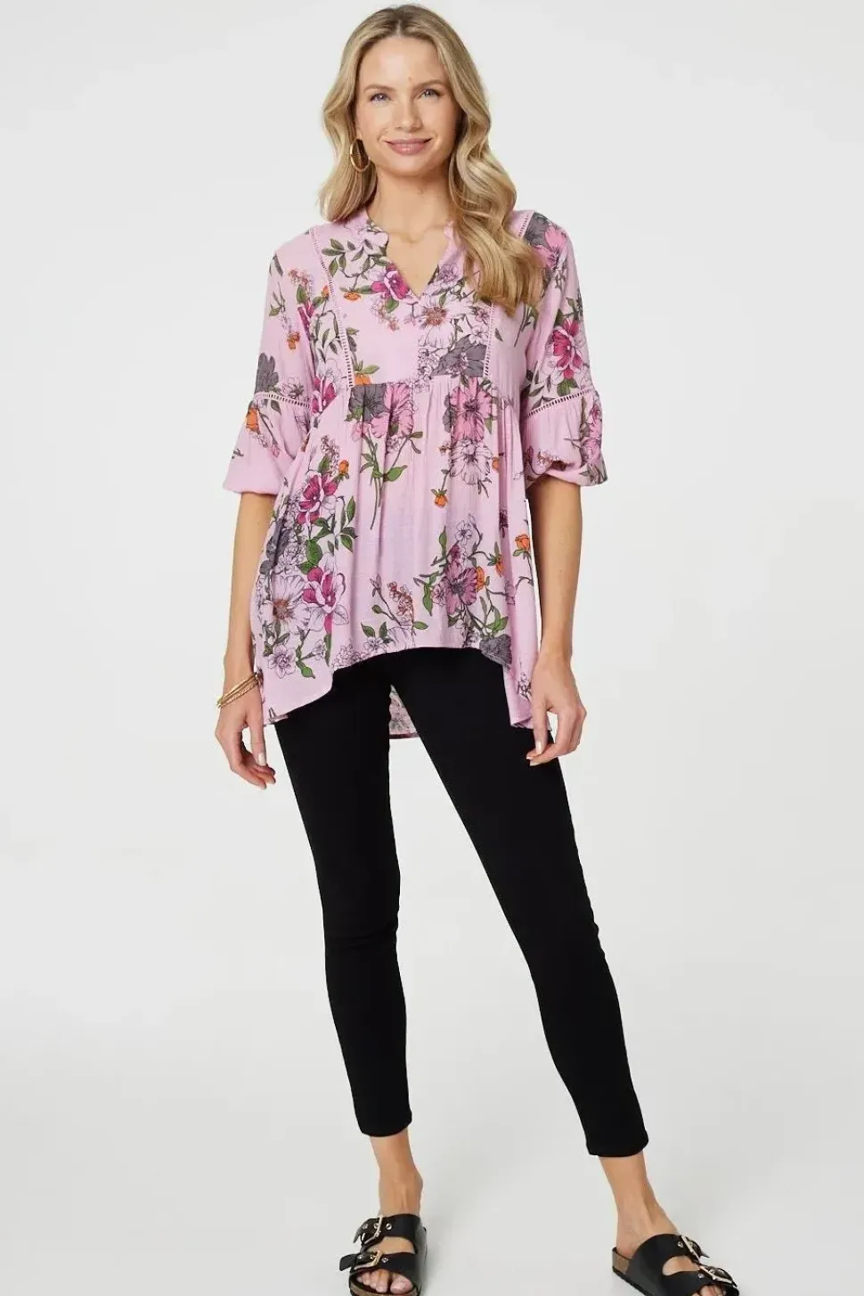 Floral 3/4 Sleeve Curve Hem Blouse