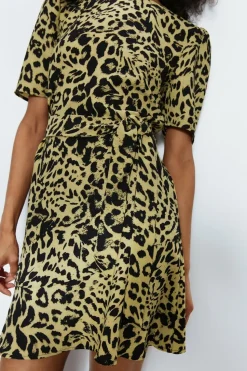 Fluted Hem Tie Waist Flippy Dress