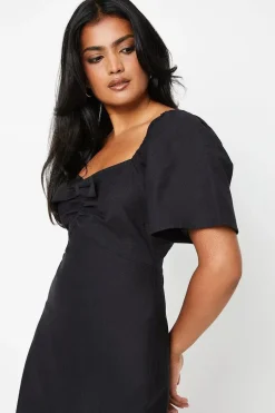 Flutter Sleeve Midi Dress