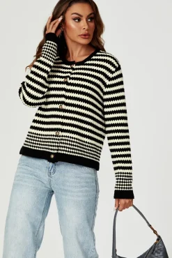 Geo Pattern Knitted Cardigan In Black