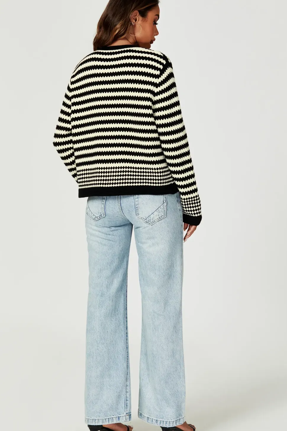 Geo Pattern Knitted Cardigan In Black