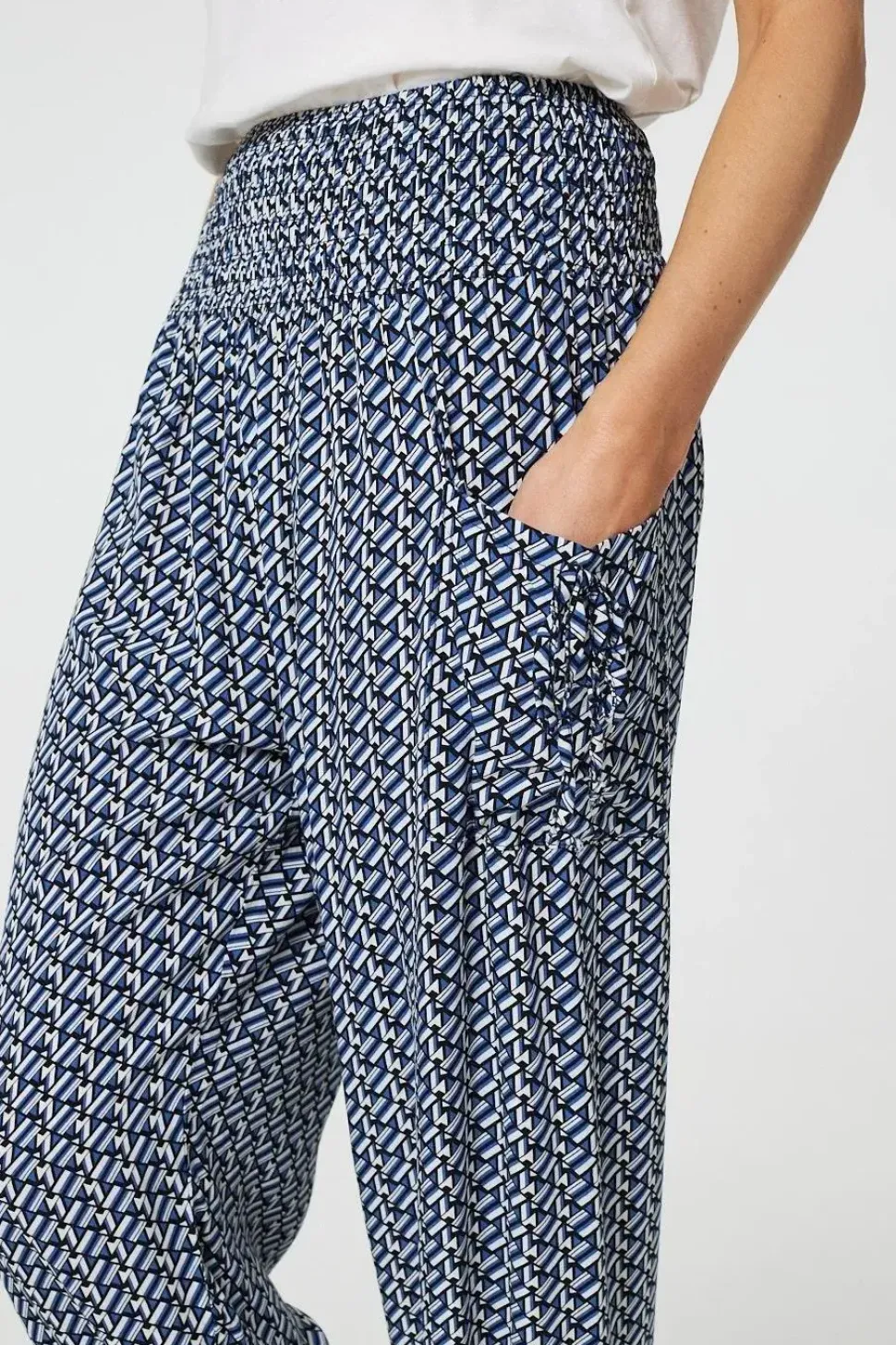 Geo Print Pocket Detail Harem Pants