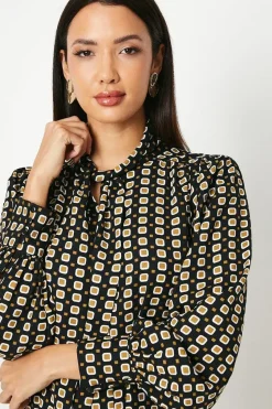 Geo Print Pussybow Blouse