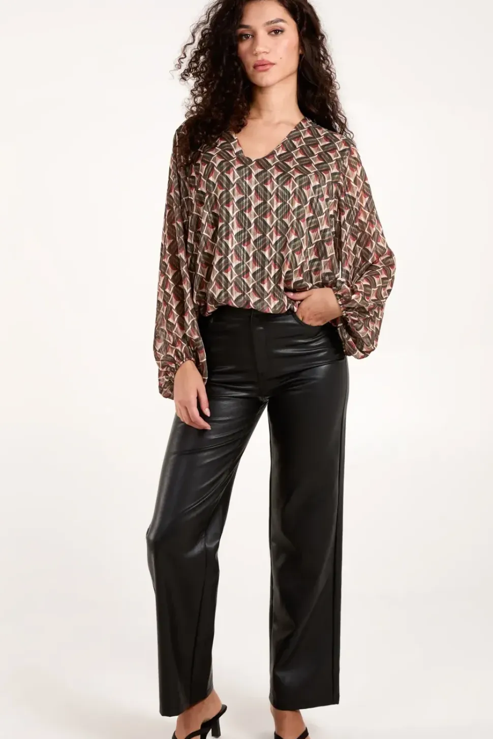 Geo Print V Neck Bubble Hem Top