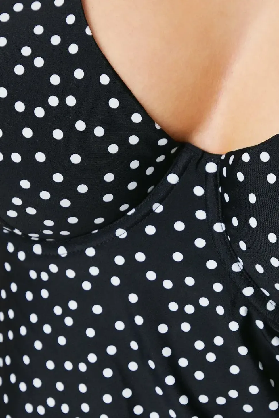 Gorgeous DD+ Spot Non Pad Plunge Tankini Top