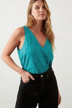 Green Spot Built Up V Neck Cami Top