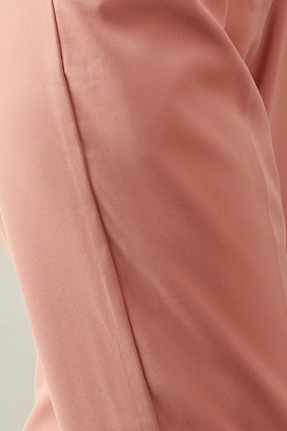 Horn Button Tapered Trousers