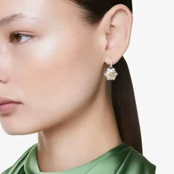 Idyllia Rhodium Plated Yellow Flower Necklace 5679939