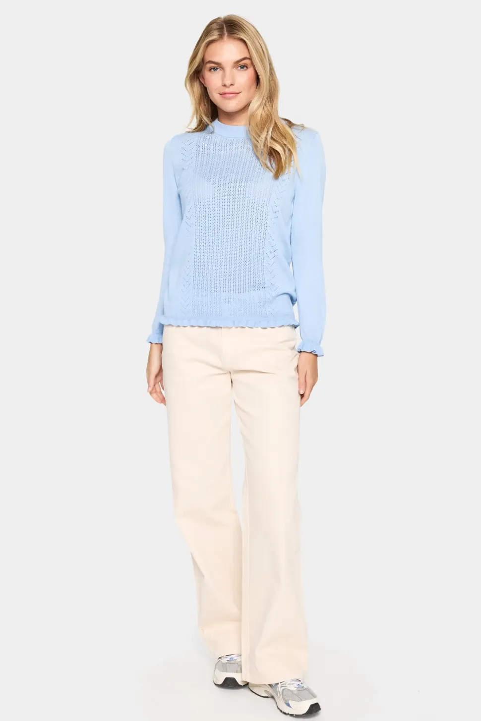 IlonaSZ Slim Fit Crew Neck Pullover-