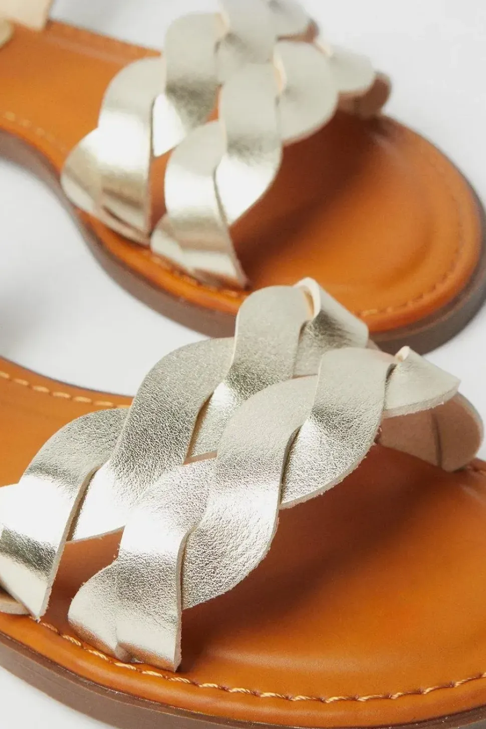 Isobels Twist Flat Sandals