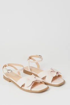 Izzie Bow Detail Flat Sandals