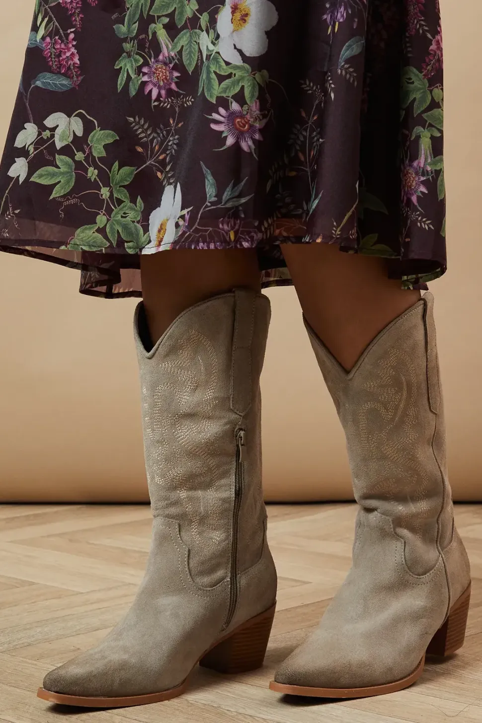 Jaala Leather Stitch Detail Western Calf Boots