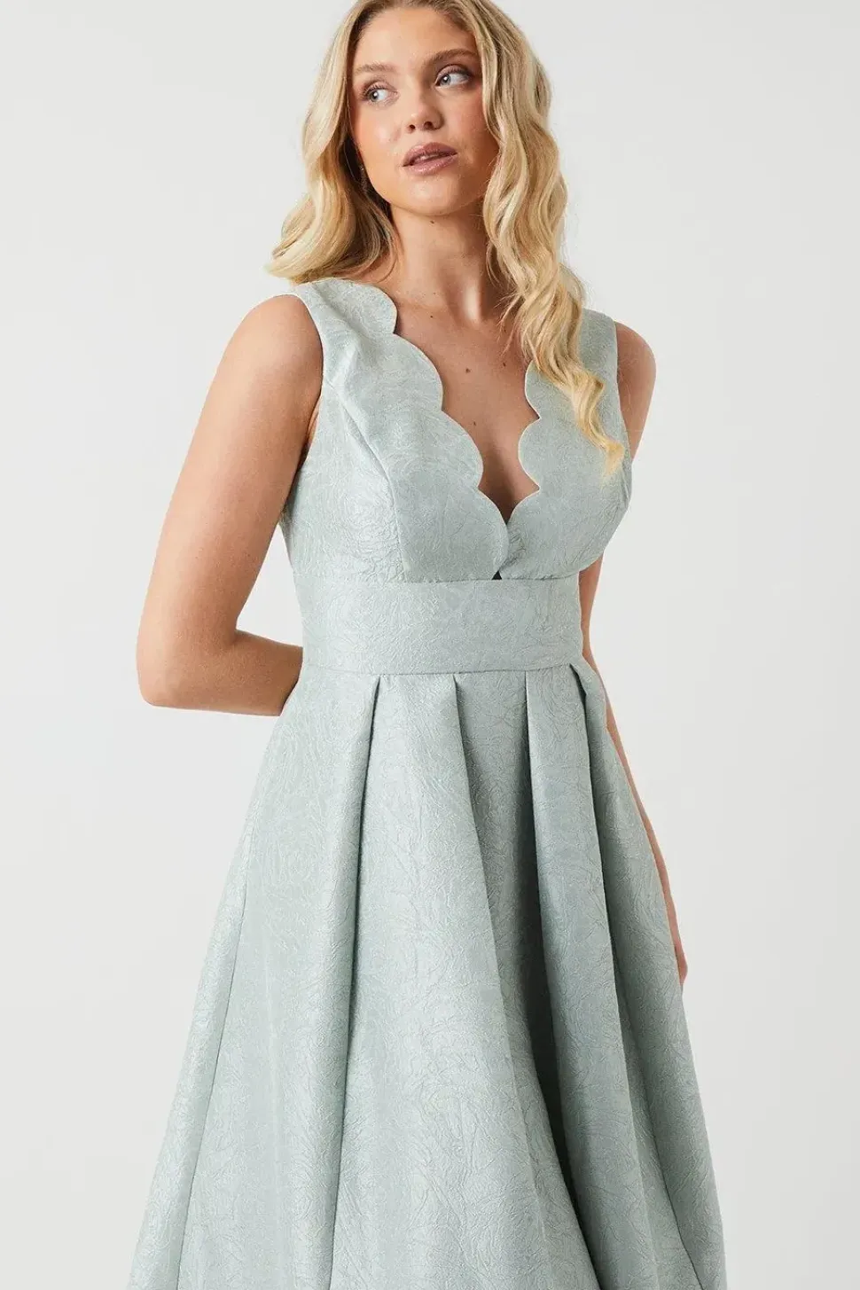 Jacquard Scallop Neck Maxi Bridesmaid Dress