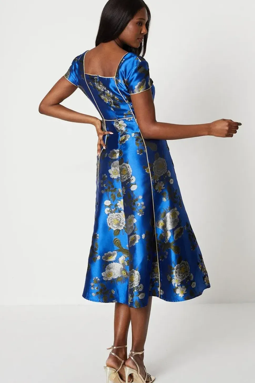Jacquard Sweetheart Neckline Midi Dress With Piping