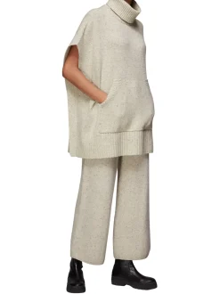 Knitted Cape-
