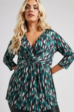 Knot Front Top