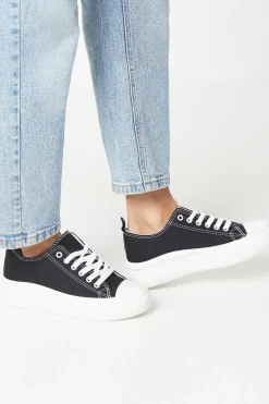 Kourts Low Top Lace Up Trainers