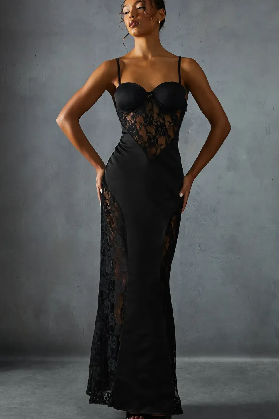 Lace Insert Cupped Strappy Maxi Dress