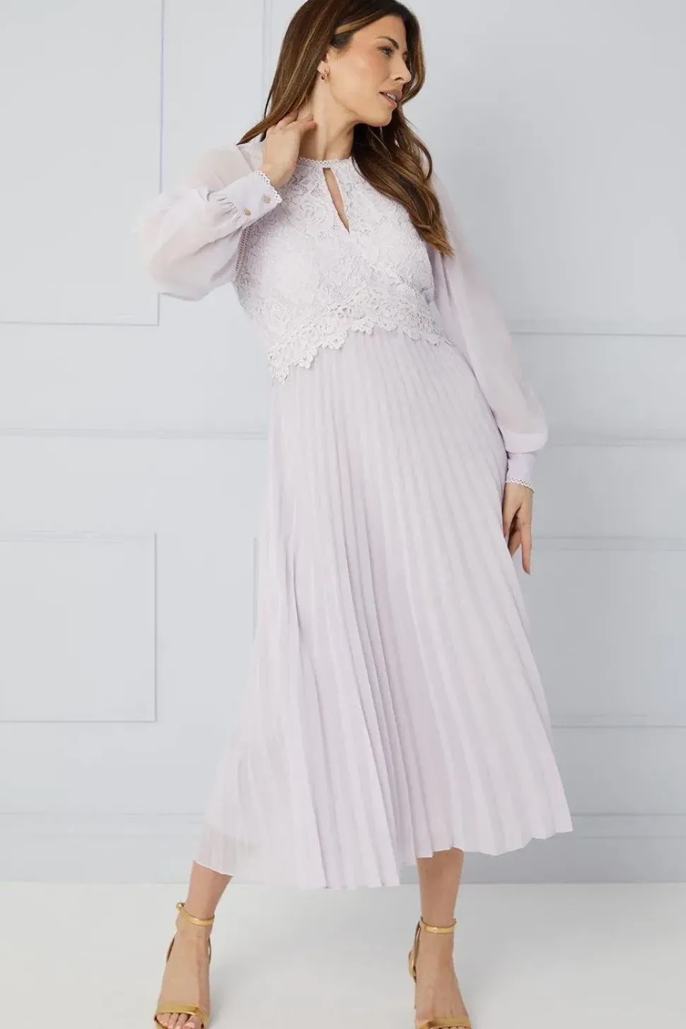 Lace Insert Pleated Midi Dress