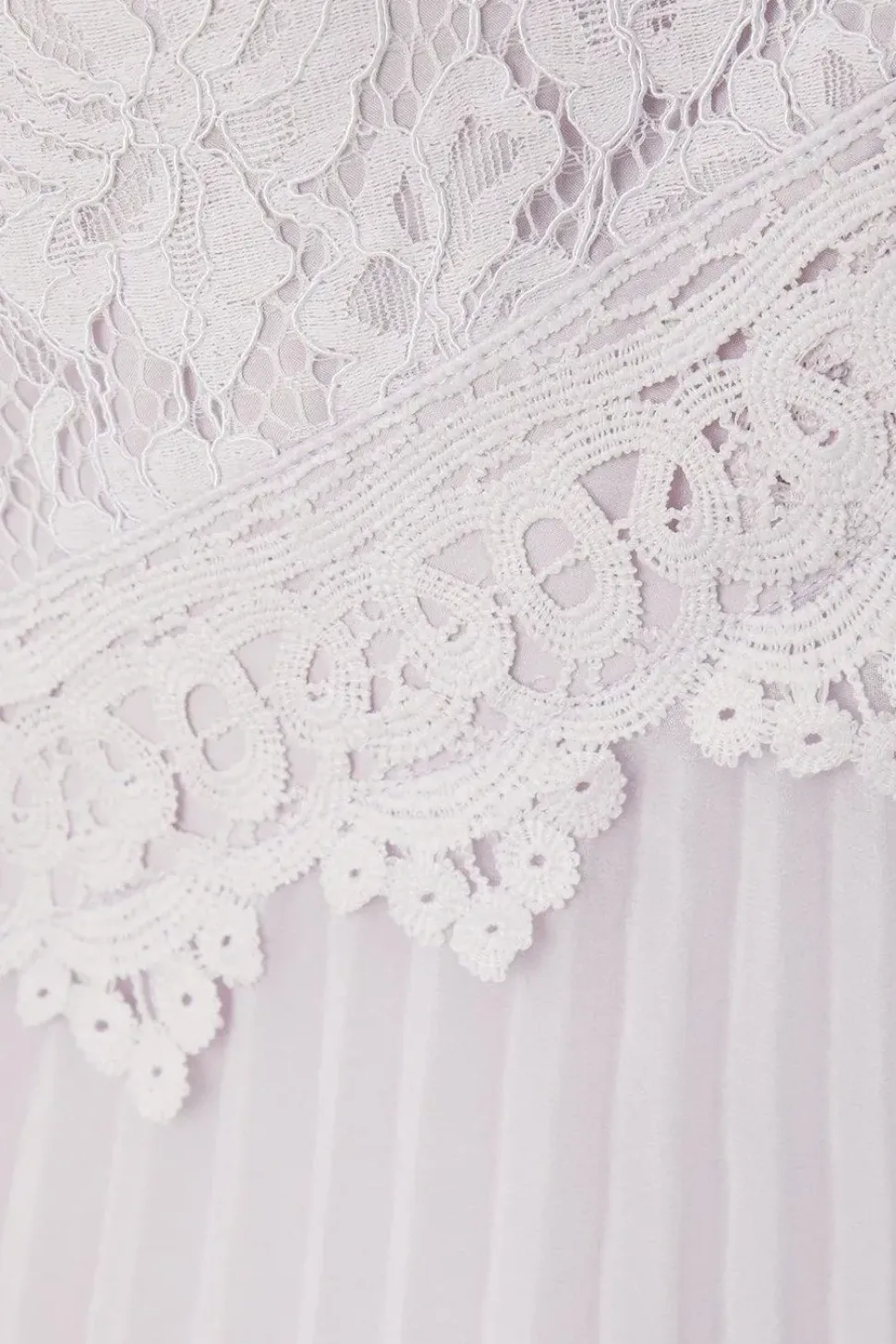 Lace Insert Pleated Midi Dress