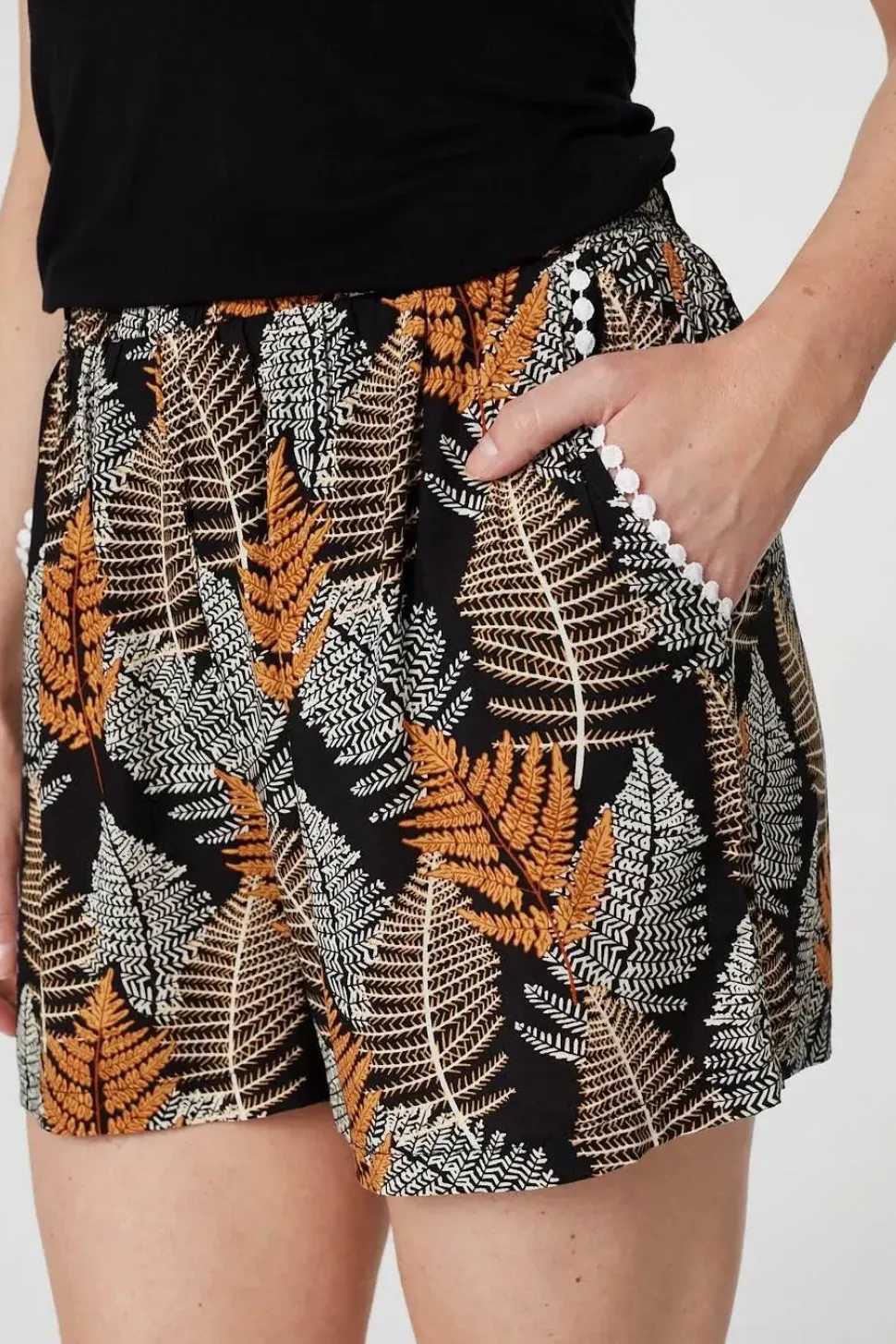 Leaf Print High Waist Shorts