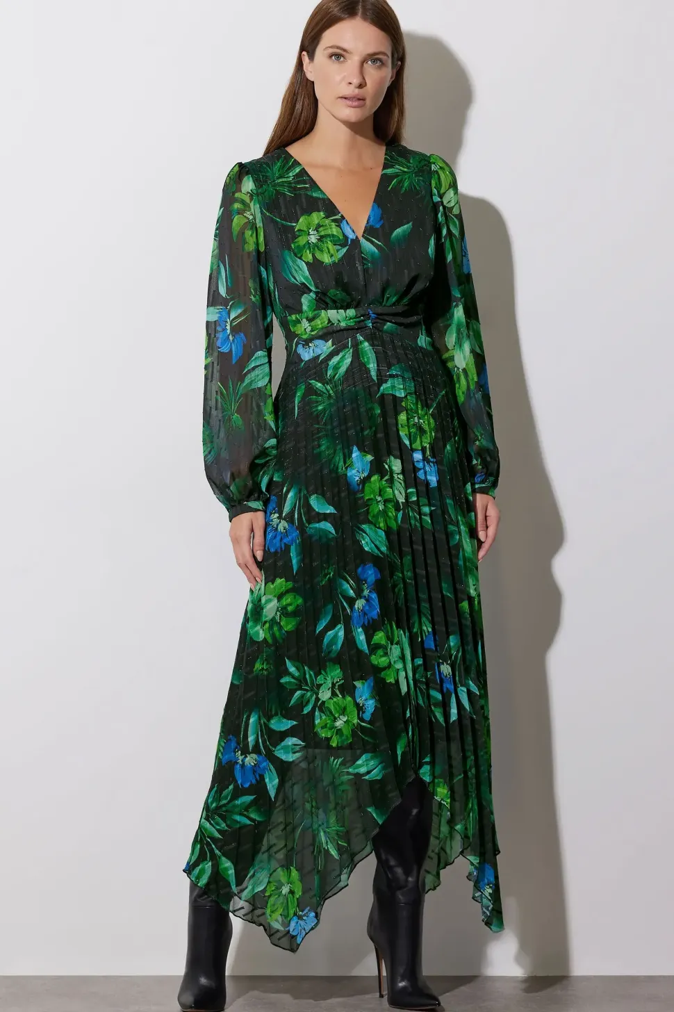 Leaf Print Pleated Dress