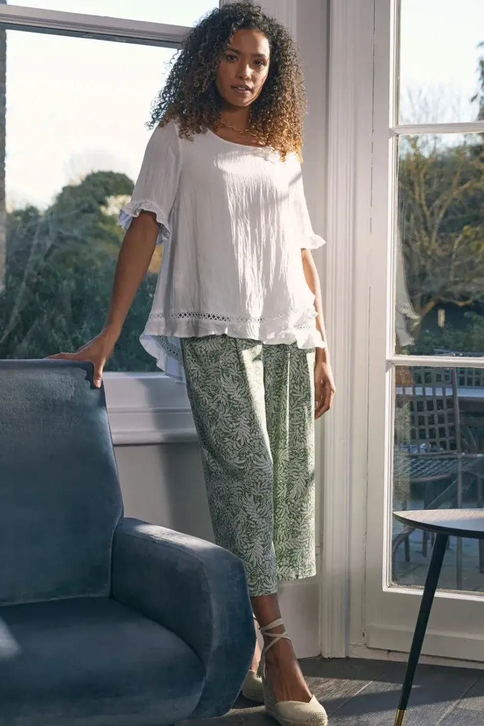 Leaf Print Pleat-Front Wide Leg Culottes