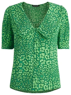 Leopard Petals Collar Top-