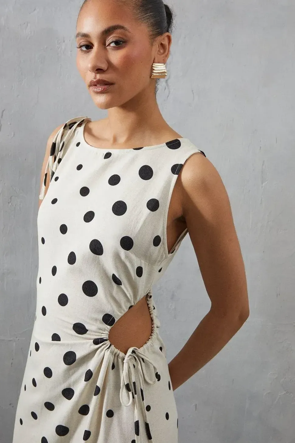 Linen Spot Cut Out Sleeveless Midi Dress