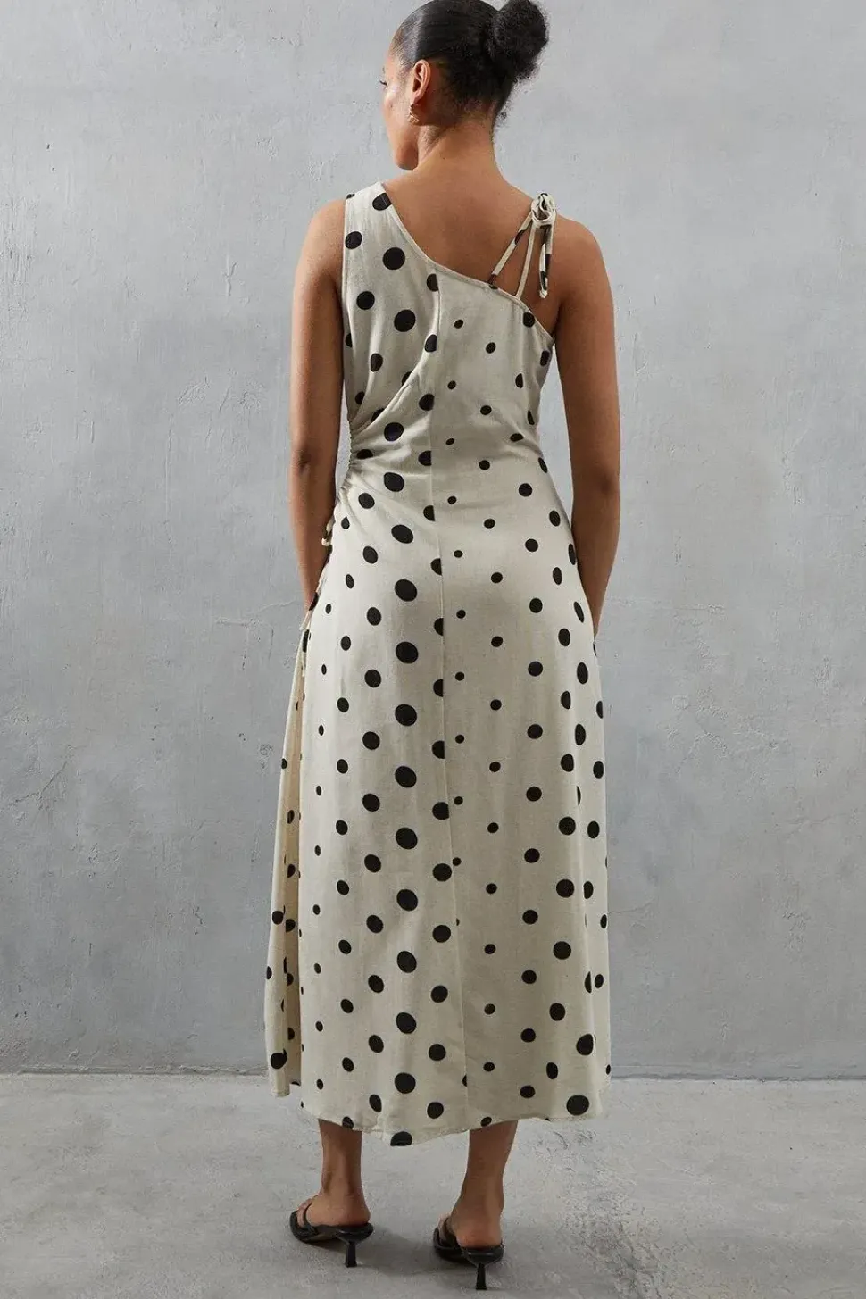 Linen Spot Cut Out Sleeveless Midi Dress