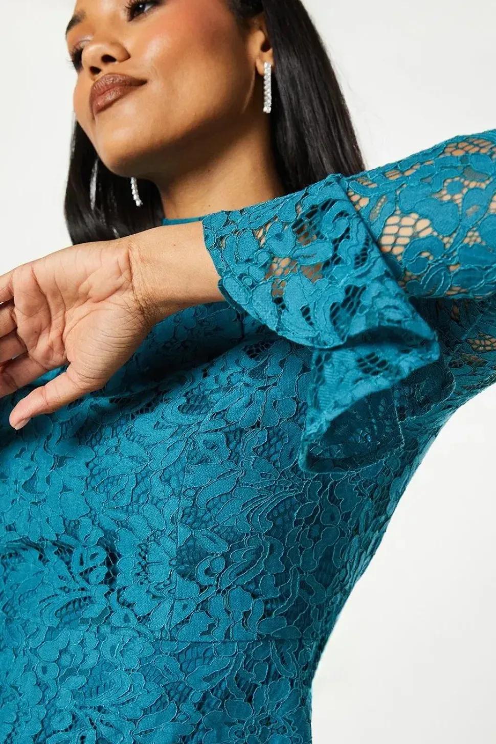 Long Sleeve Tiered Ruffle Lace Midi Dress