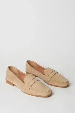 Lotus Square Toe Penny Loafer