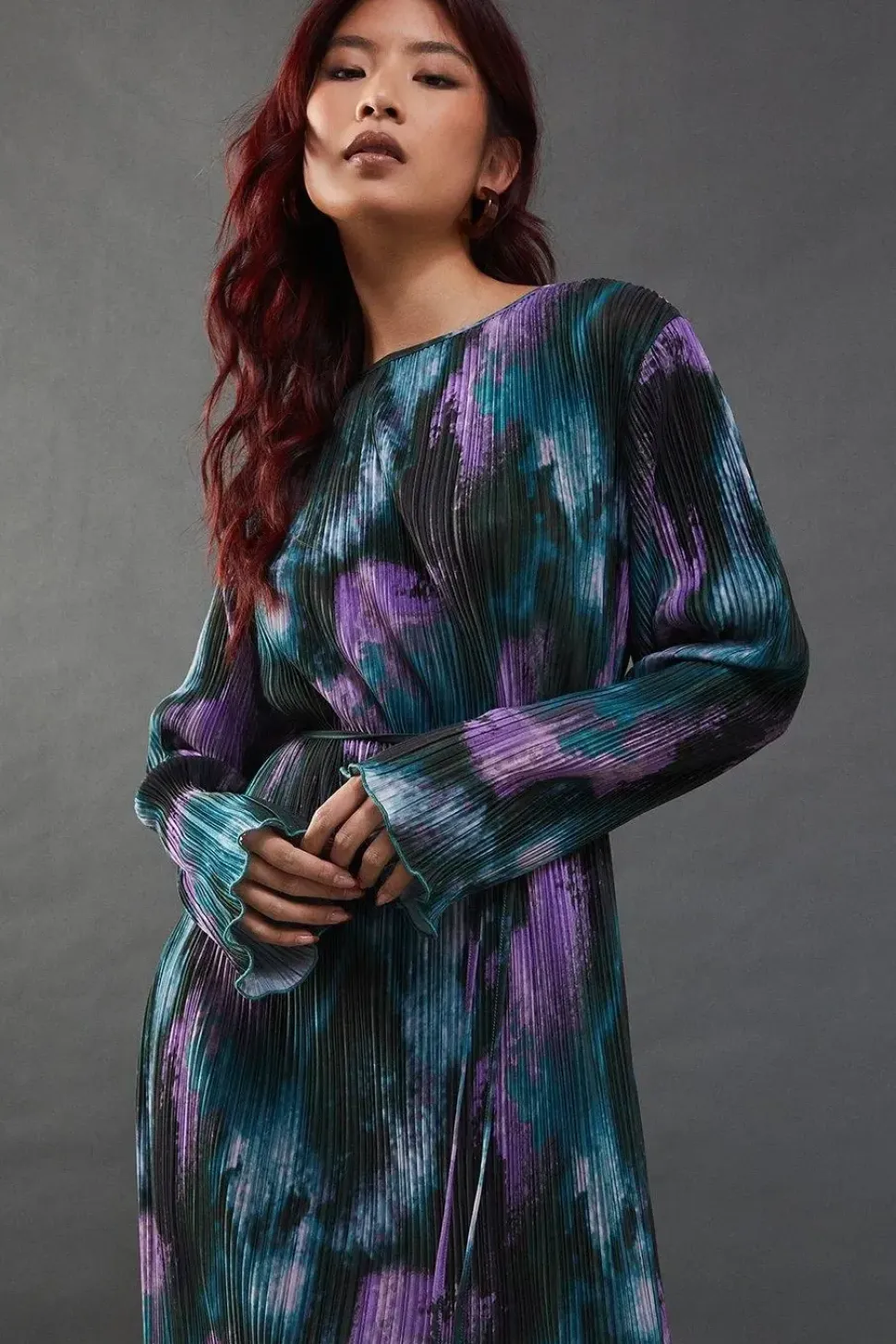 Marble Plisse Belted Column Midi Dress