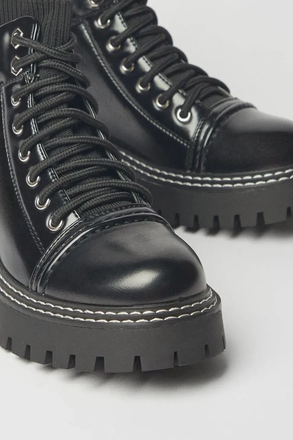 Monnie Lace Up Casual Boots