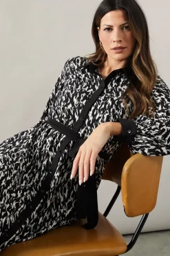 Mono Animal Contrast Collar Detail Midi Dress