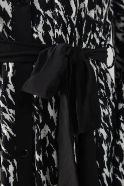 Mono Animal Contrast Collar Detail Midi Dress