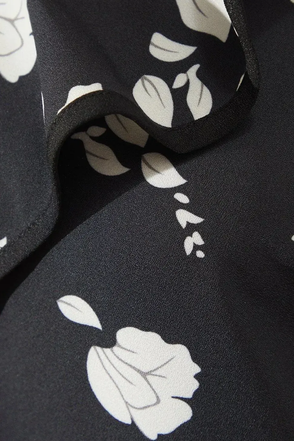 Mono Floral Contrast Frill Shift Dress
