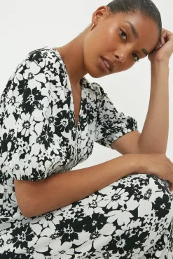 Mono Floral Shirred Waist Midi Dress