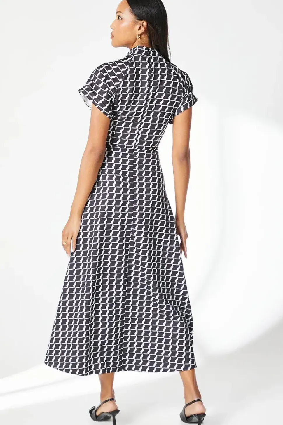 Mono Geo Twist Neck Midi Dress
