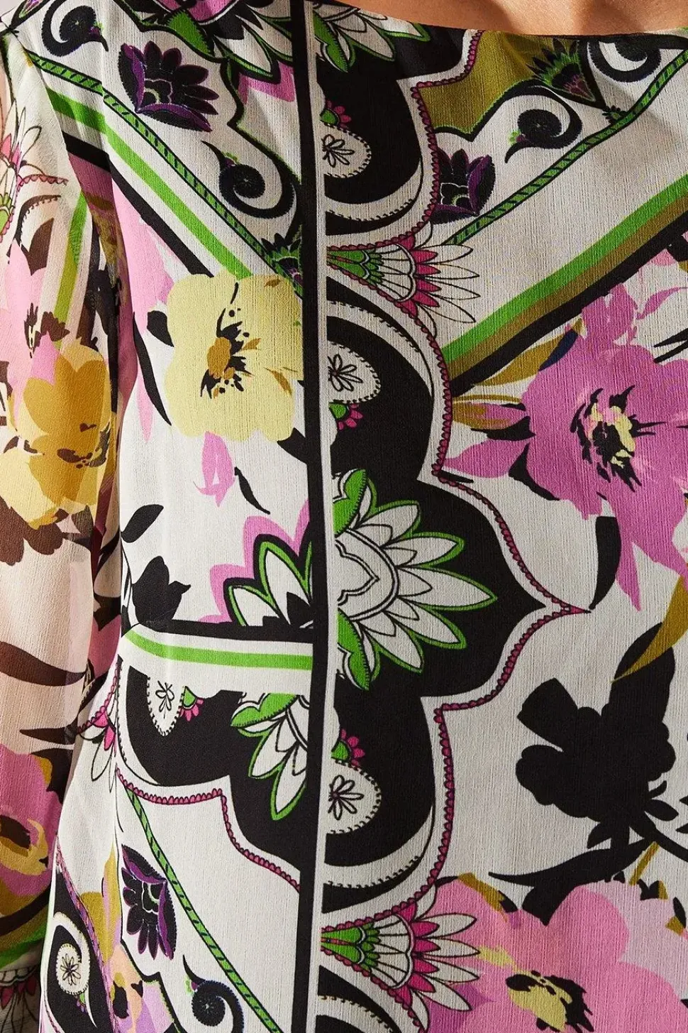 Multi Patchwork Fluted Sleeve Shift Dress