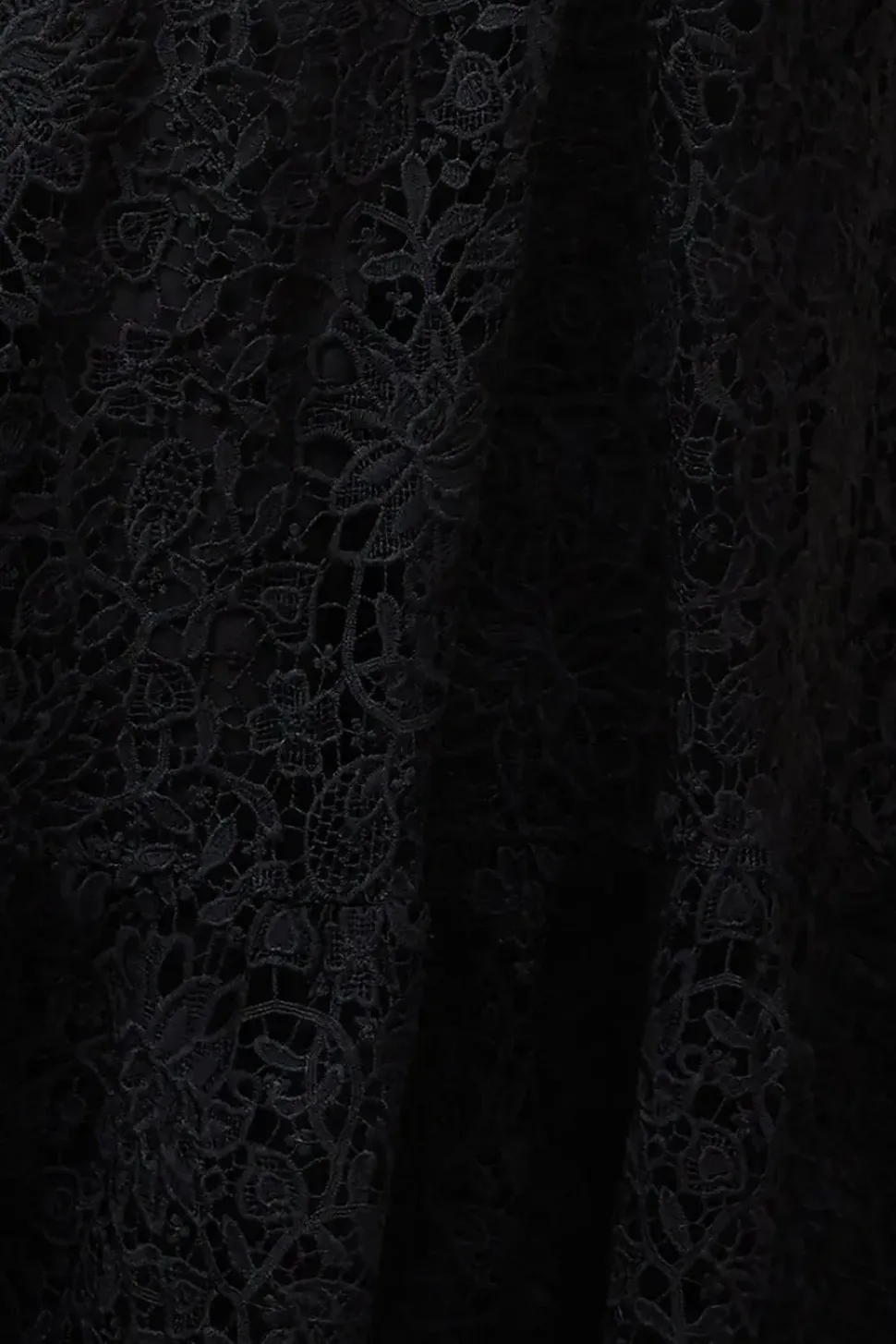 Occasion Lace Twist Neck Midi Dress