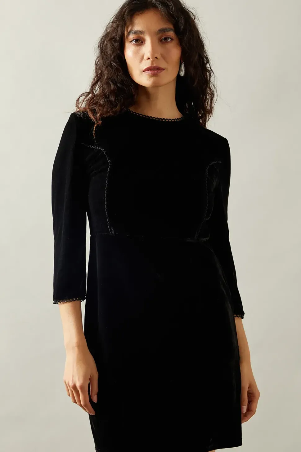 Occasion Velvet Lace Trim Shift Dress