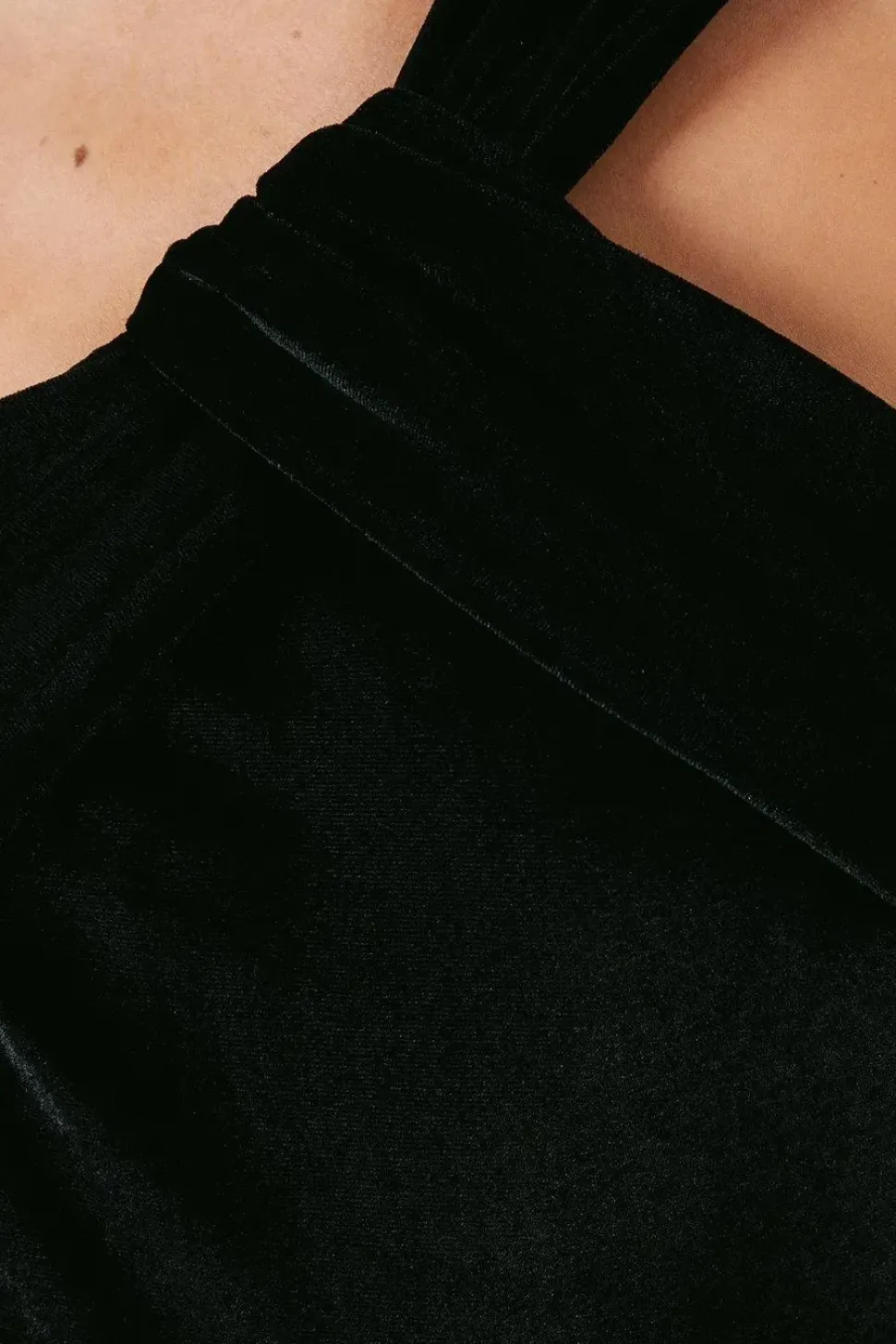 One Shoulder Twist Detail Velvet Maxi Bridesmaid Dress