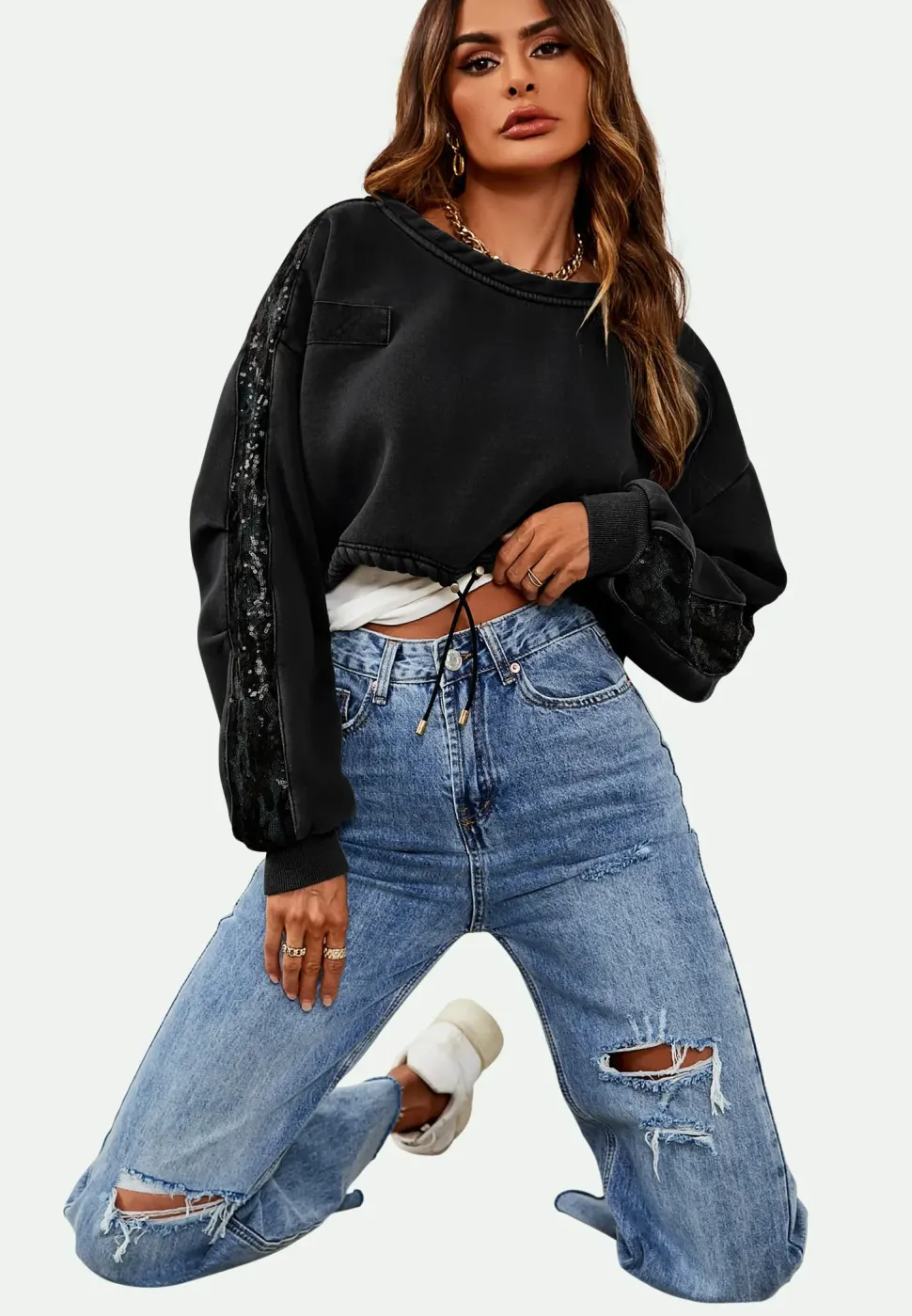 Oversized Sequin Detail Cropped Sweatshirt In Black